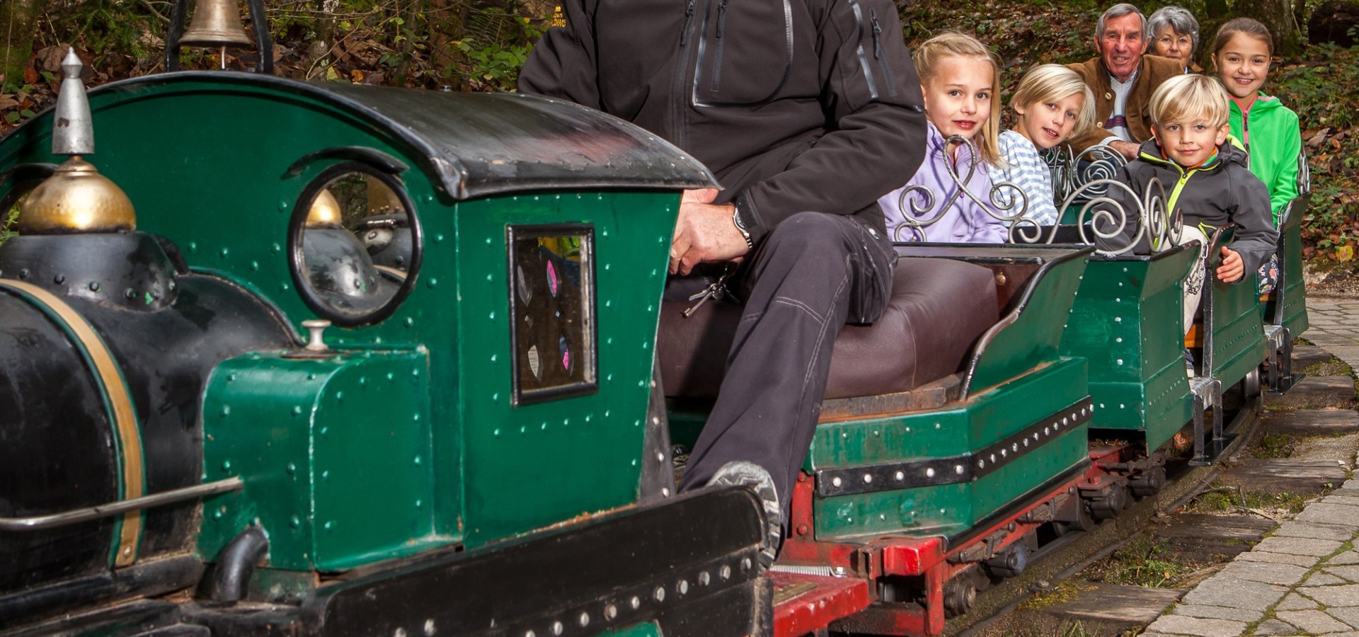 Mit der bayerischen Bockerlbahn durch den Freizeitpark Ruhpolding zuckeln., © Freizeitpark Ruhpolding