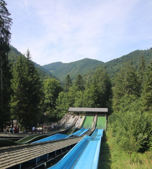 Webcam Aufnahmen von den Bootsrutschen im Freizeitpark Ruhpolding
