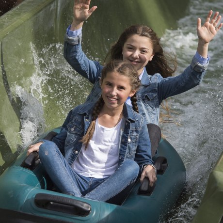 Längsboote Mädels, © Freizeitpark Ruhpolding