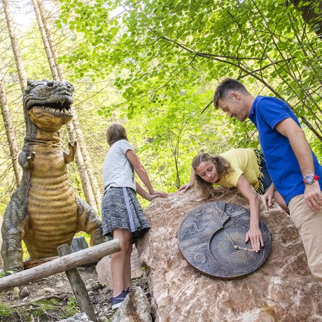 Interessantes zur Urzeit erfahrt ihr auf dem Berg der Dinosaurier